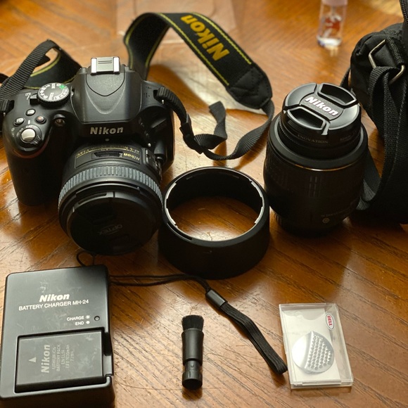 SOLD - D5100 Nikon with extra lens - Picture 6 of 7